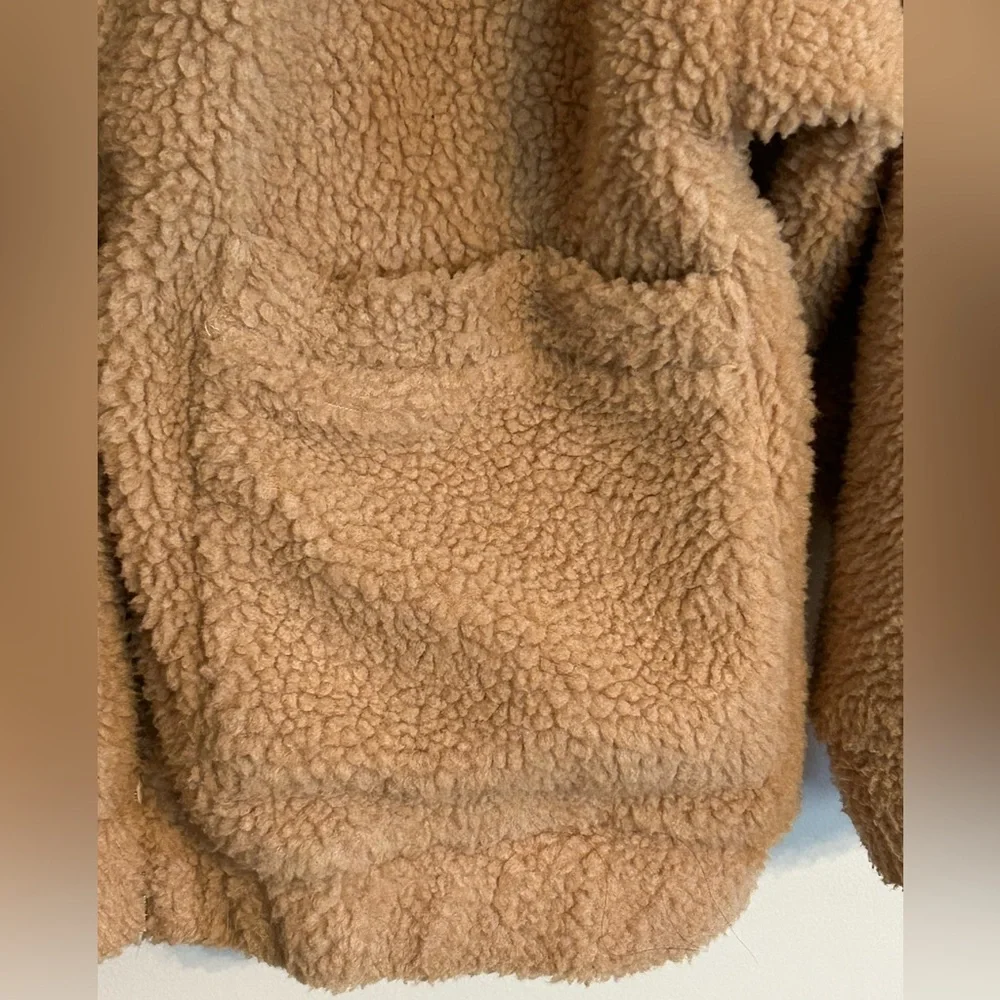 I.AM.GIA Pixie Teddy Caramel Sherpa Oversized Jacket - Fits up to Large - Picture 9 of 15